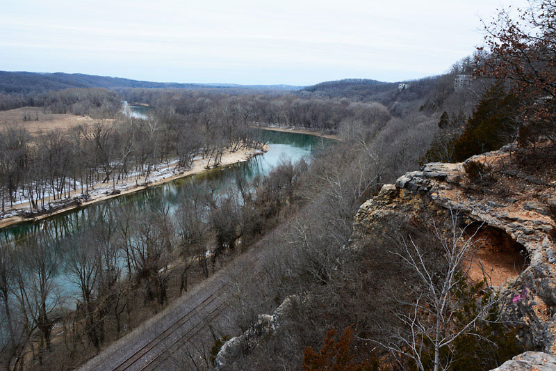Bluff_Cave_2731.jpg